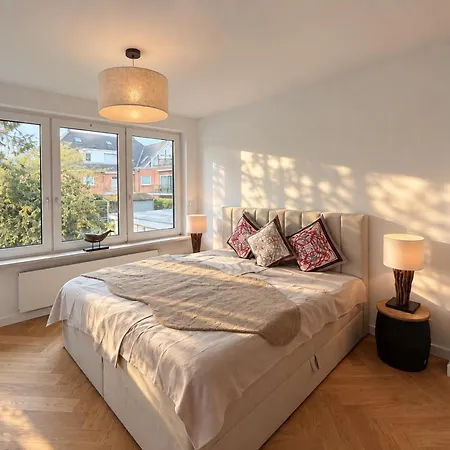 Sunside - Hochwertig Wohnen Mit Balkon In Zentraler Lage Lägenhet *